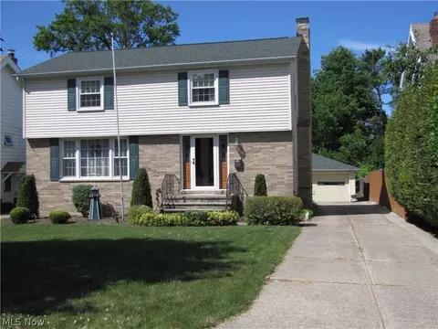 344 E 276th St, Euclid, OH 44132 photo 1