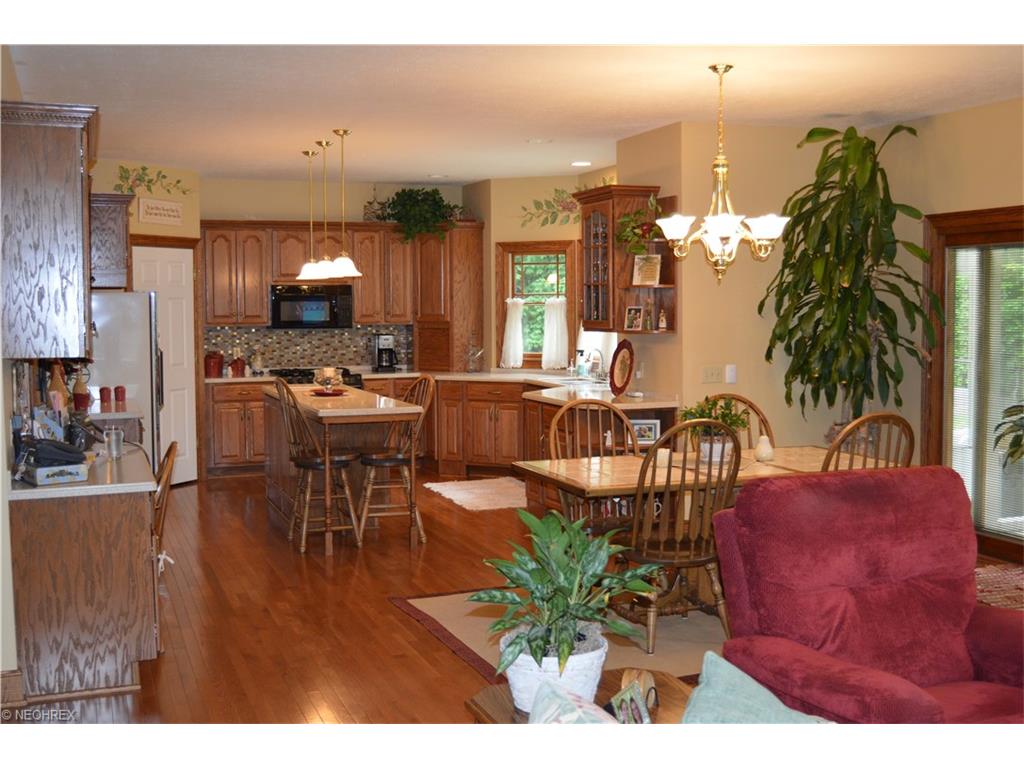 265 Ruby Ln, Streetsboro, OH 44241 photo 2