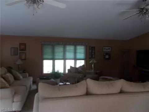 1734 Columbus Ave, Ashtabula, OH 44004 photo 13