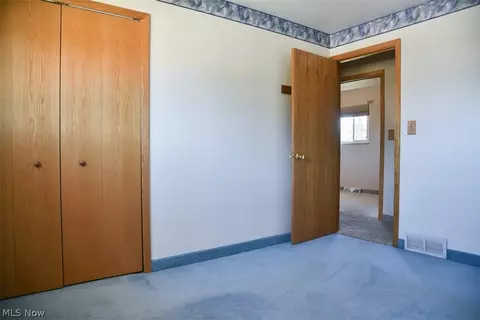 2941 Hetzel Dr, Parma, OH 44134 photo 18