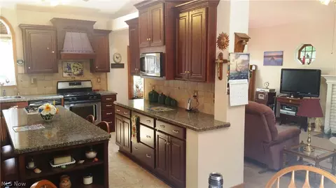 793 Abbe Rd N, Elyria, OH 44035 photo 7