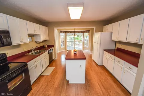 4177 Apache Pl, Copley, OH 44321 photo 3