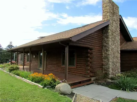1319 Stevenson Rd, Ashtabula, OH 44004 photo 2