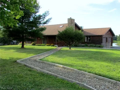 1319 Stevenson Rd, Ashtabula, OH 44004 photo 1