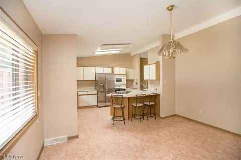 644 Angiline Dr, Boardman, OH 44512 photo 4