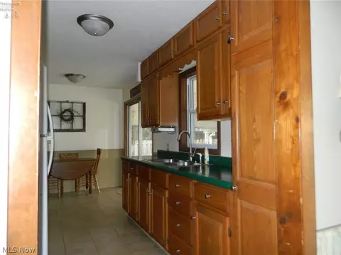 4306 Old State Rd, Willard, OH 44890 photo 6