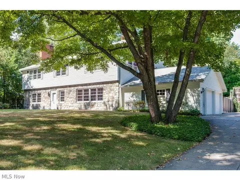 320 Ely Rd, Akron, OH 44313 photo 3