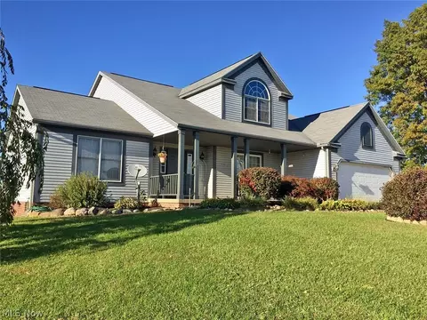 5785 Tyro St NE, Canton, OH 44721 photo 1