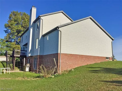 5785 Tyro St NE, Canton, OH 44721 photo 3