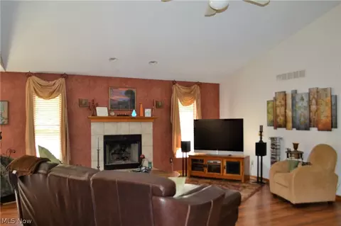 1524 Dunkeith Dr NW, Canton, OH 44708 photo 8