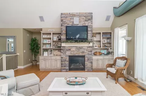 1132 Meadowview Rd, Willard, OH 44890 photo 5