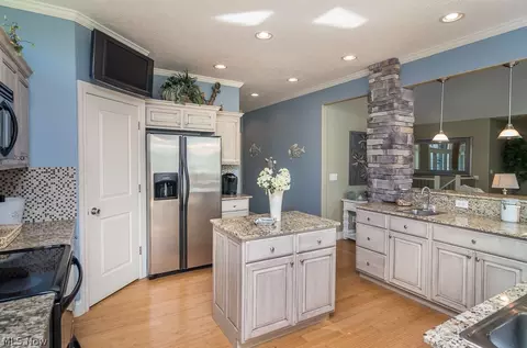 1132 Meadowview Rd, Willard, OH 44890 photo 10
