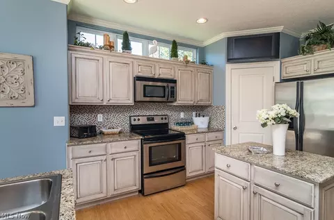 1132 Meadowview Rd, Willard, OH 44890 photo 11