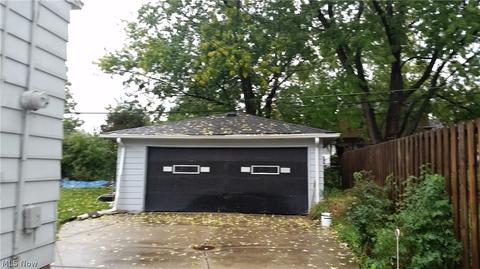 2121 Sunset Dr, Wickliffe, OH 44092 photo 8
