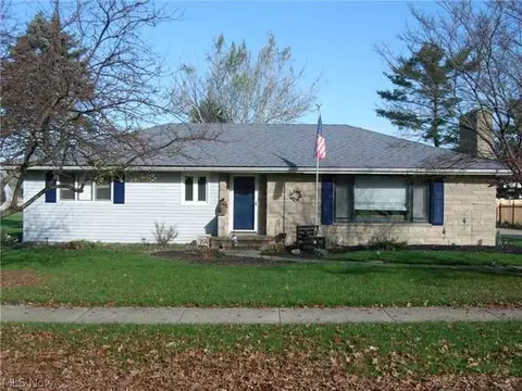301 Forest St, Lagrange, OH 44050 photo 1