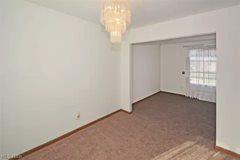 5707 Williston Dr, Parma, OH 44129 photo 9