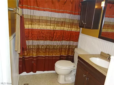 464 High St, Elyria, OH 44035 photo 17