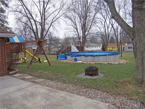 464 High St, Elyria, OH 44035 photo 4