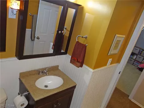 464 High St, Elyria, OH 44035 photo 18