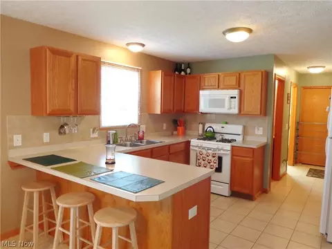 5083 Kelly Ave, Rootstown, OH 44272 photo 9