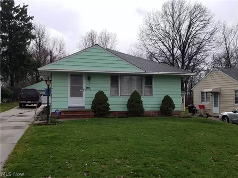14400 Summit Ave, Maple Heights, OH 44137 photo 1