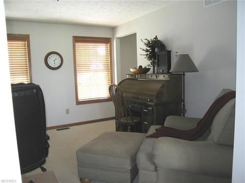 811 Kennedy Dr, Willard, OH 44890 photo 11