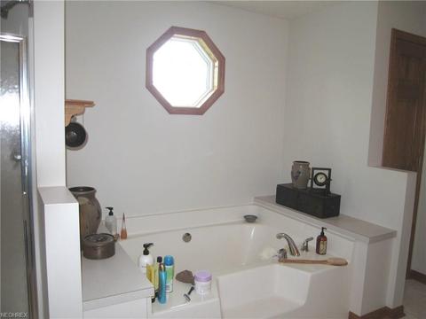 811 Kennedy Dr, Willard, OH 44890 photo 14