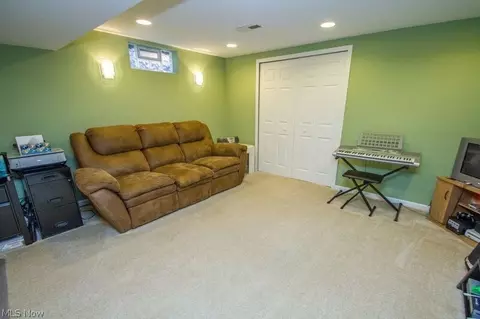308 Kansas Ave, Elyria, OH 44035 photo 22