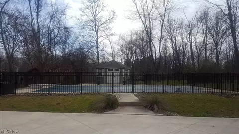 6816 Brookside Rd, Independence, OH 44131 photo 6