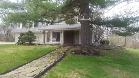 6816 Brookside Rd, Independence, OH 44131 photo 3