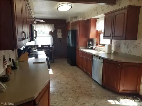 5832 Granger Rd, Ashtabula, OH 44004 photo 4