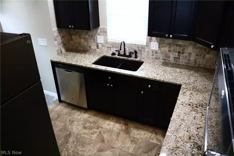 238 Harvard Ave, Elyria, OH 44035 photo 5