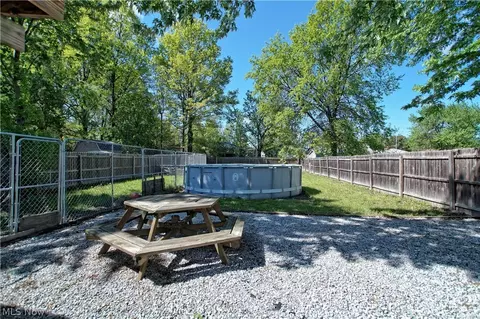 1824 E 298th St, Wickliffe, OH 44092 photo 18