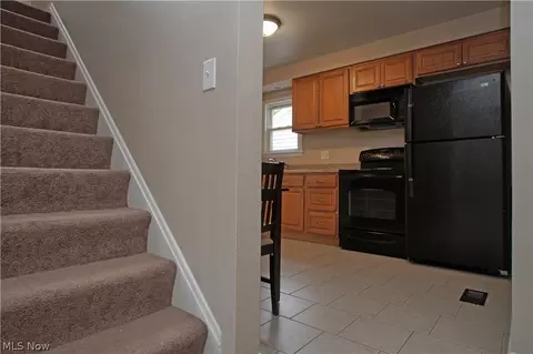 1824 E 298th St, Wickliffe, OH 44092 photo 9