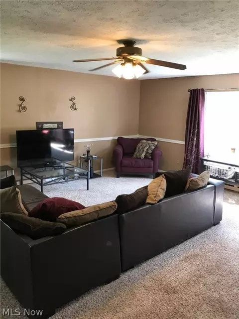 6025 Carsten Rd, Medina, OH 44256 photo 2