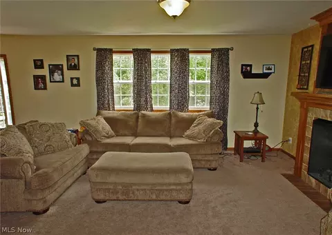 100 Walnut Dr, Weirton, WV 26062 photo 12