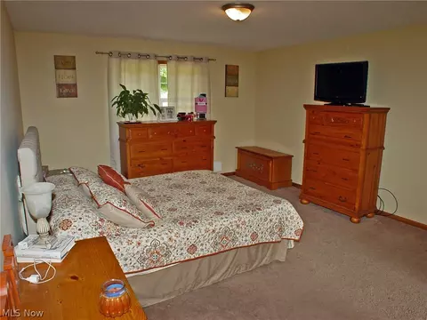 100 Walnut Dr, Weirton, WV 26062 photo 14
