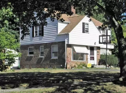 1831 E 225th St, Euclid, OH 44117 photo 2