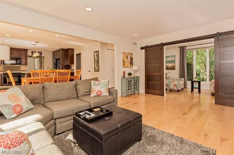 6625 Liberty Rd, Solon, OH 44139 photo 9