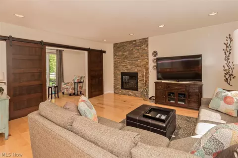 6625 Liberty Rd, Solon, OH 44139 photo 8