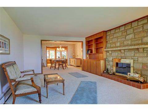 603 Cedar Point Rd, Sandusky, OH 44870 photo 3