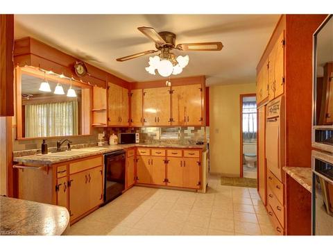 603 Cedar Point Rd, Sandusky, OH 44870 photo 13