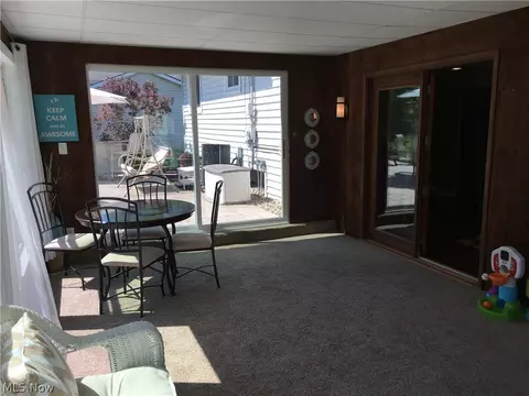 7871 E Linden Ln, Parma, OH 44130 photo 14