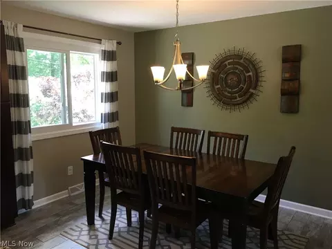 7871 E Linden Ln, Parma, OH 44130 photo 7