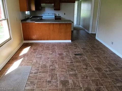 6 Sunset Dr, Lagrange, OH 44050 photo 4
