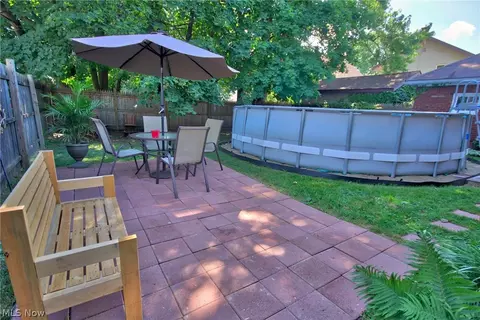 1112 Broad Ave NW, Canton, OH 44708 photo 4