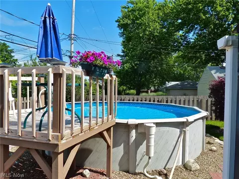 400 Beechwood Dr, Willowick, OH 44095 photo 20