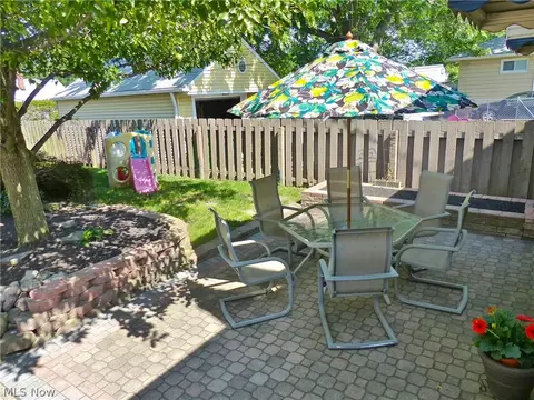 400 Beechwood Dr, Willowick, OH 44095 photo 19