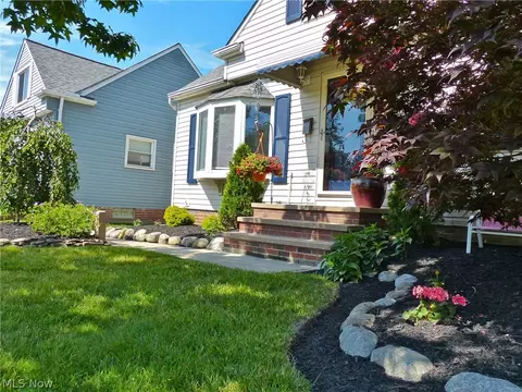 400 Beechwood Dr, Willowick, OH 44095 photo 29