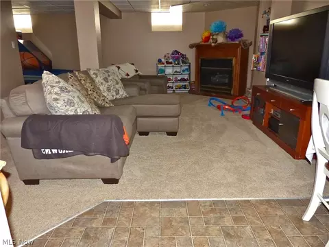 400 Beechwood Dr, Willowick, OH 44095 photo 17